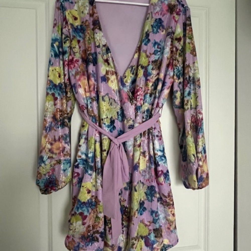 *BRAND NEW* Boohoo Special Occasion Purple Floral Sequin Dress